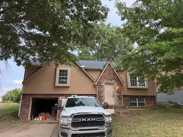 13805 S Shannan St, Olathe, KS 66062