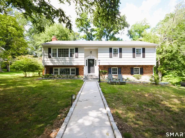 5 Nyselius Place, Stamford, CT 06905