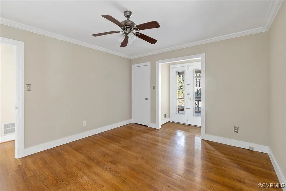 3 bed, $2,000 — Photo 3