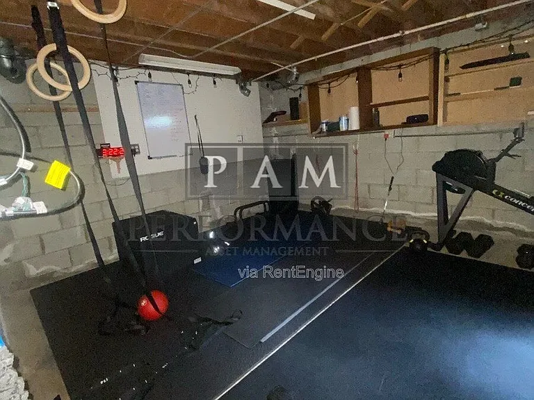 N86W5195 Covington Sq — Photo 46