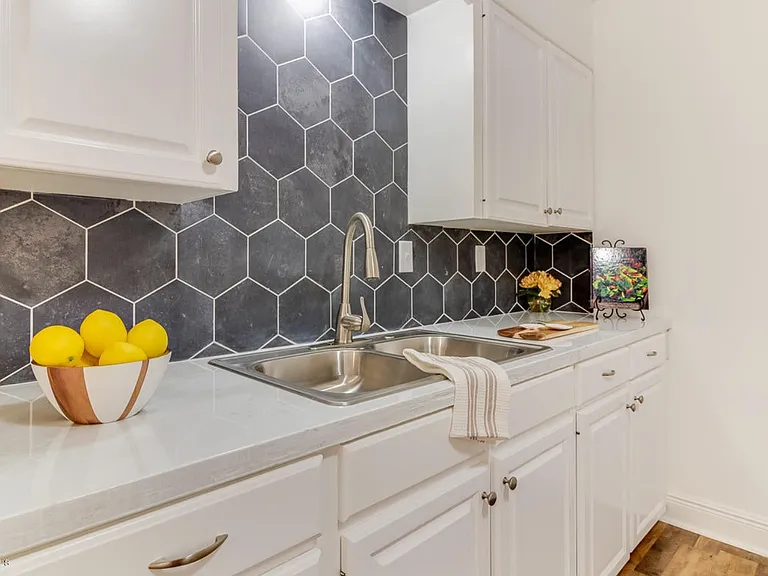 148D Haricot Rd — Photo 2