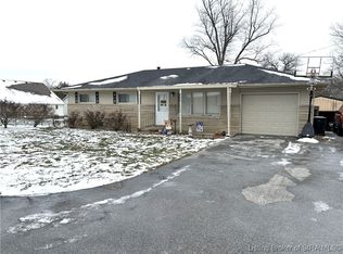 1206 Pinehurst, Madison, IN 47250