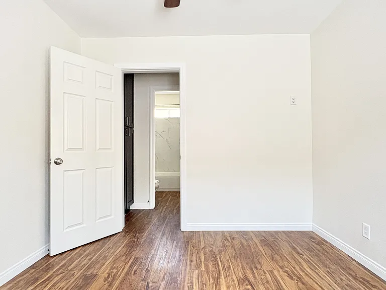 1780 Gaviota Ave — Photo 8