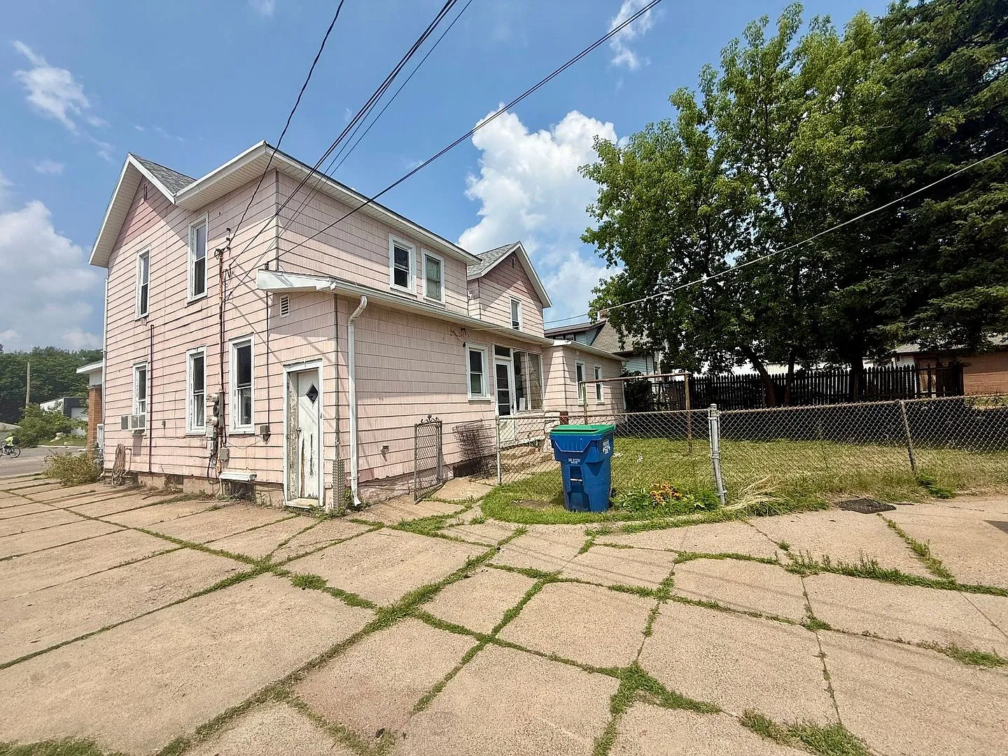 111 N 3rd Ave — Photo 2