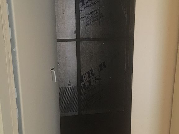 Walk in storm shelter