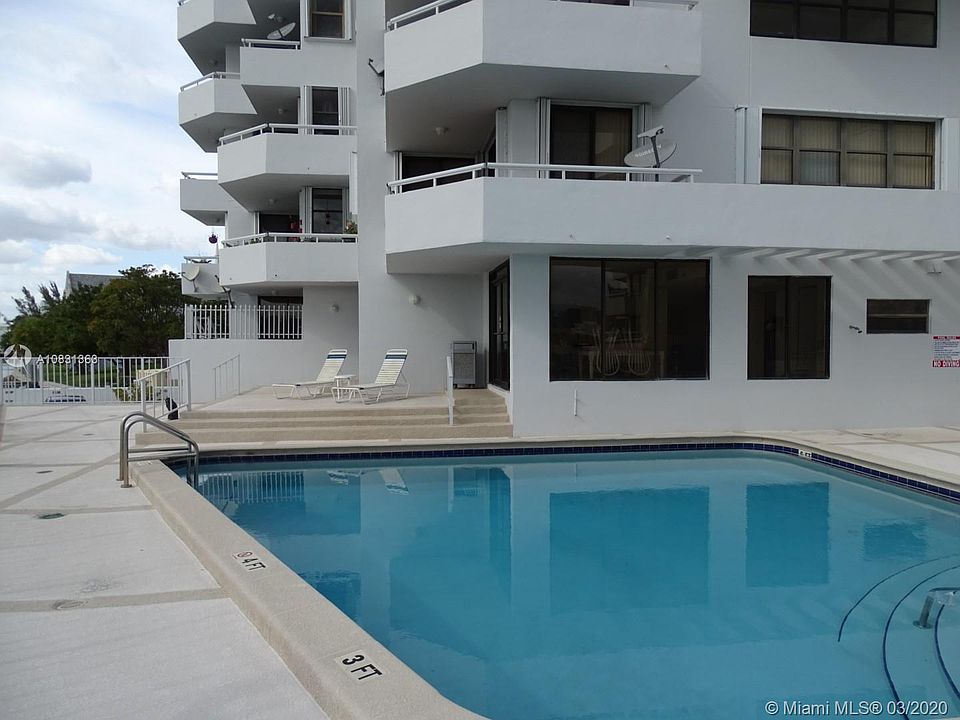 1st image of 6830 Indian Creek Dr #5-A