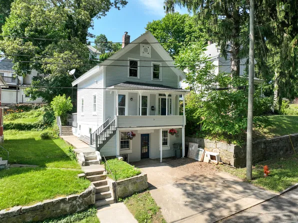 24 Stanners Street, New London, CT 06320