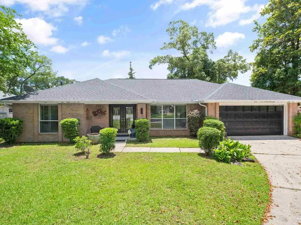217 Majestic Ct, Pensacola, FL 32534