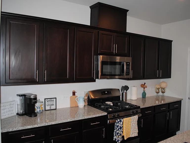 5045 Tura St — Photo 34