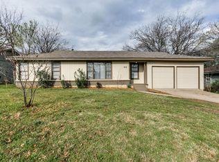 1812 Queen St, Fort Worth, TX 76103