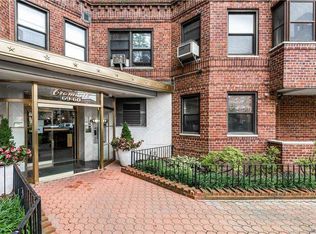 69-60 108th St #618, Forest Hills, NY 11375