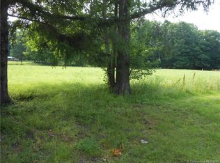 275 Jackson Hill Rd #A, Middlefield, CT 06455