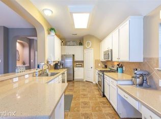 2105 Woodlands Dr, Deer Park, TX 77536