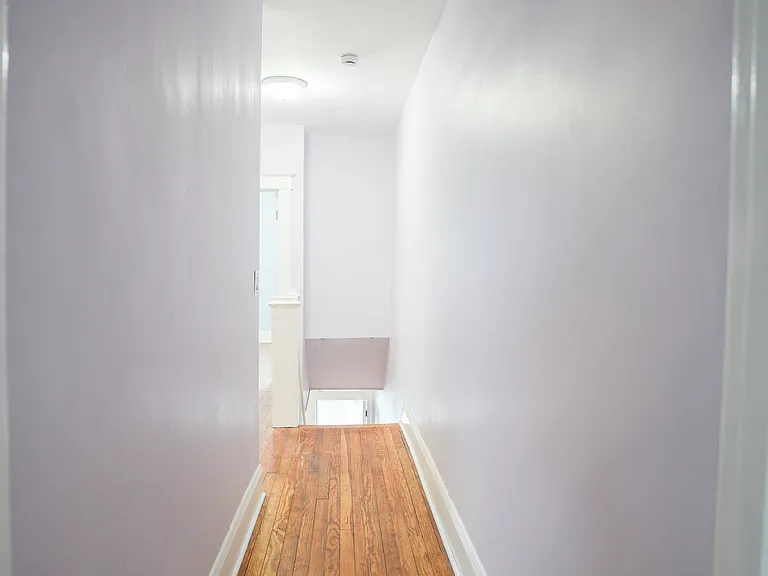 W Lexington St — Photo 16