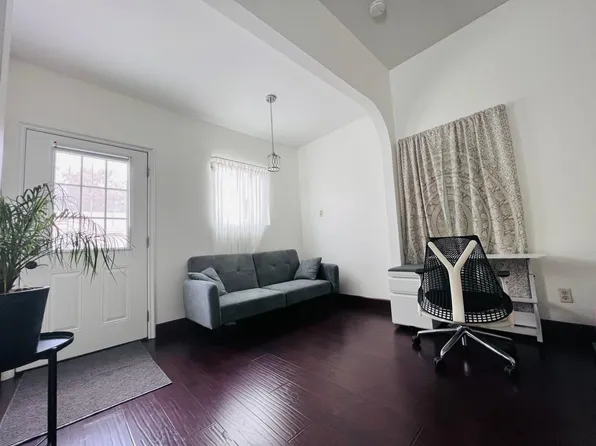 1129 W 24th St #1, Los Angeles, CA 90007