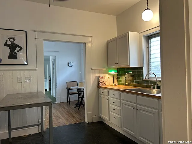 2213 N Flores St — Photo 5