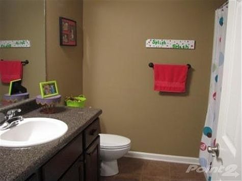 3rd image of 12 Garden Dr