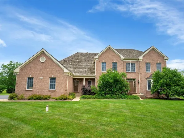 23741 N McGraw Ct, Lake Barrington, IL 60010