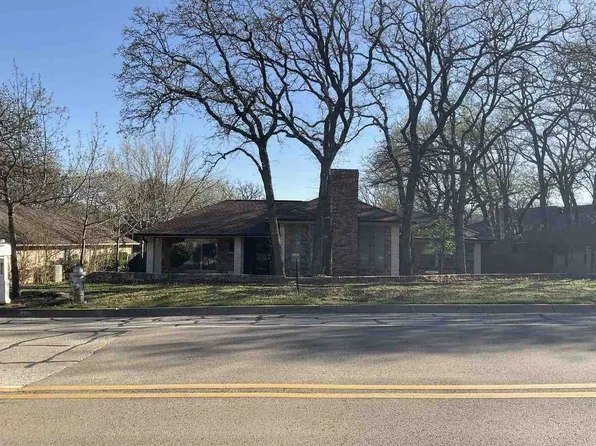 511 Washington Dr, Arlington, TX 76011