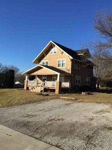 1202 W Welsh St, Williamsburg, IA, 52361