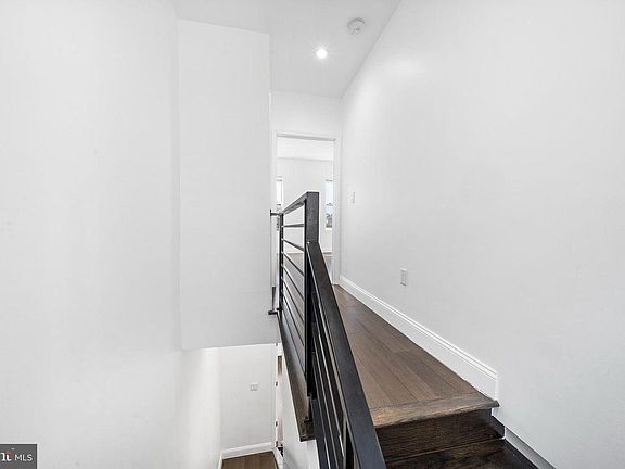 5th image of 2319 N College Ave