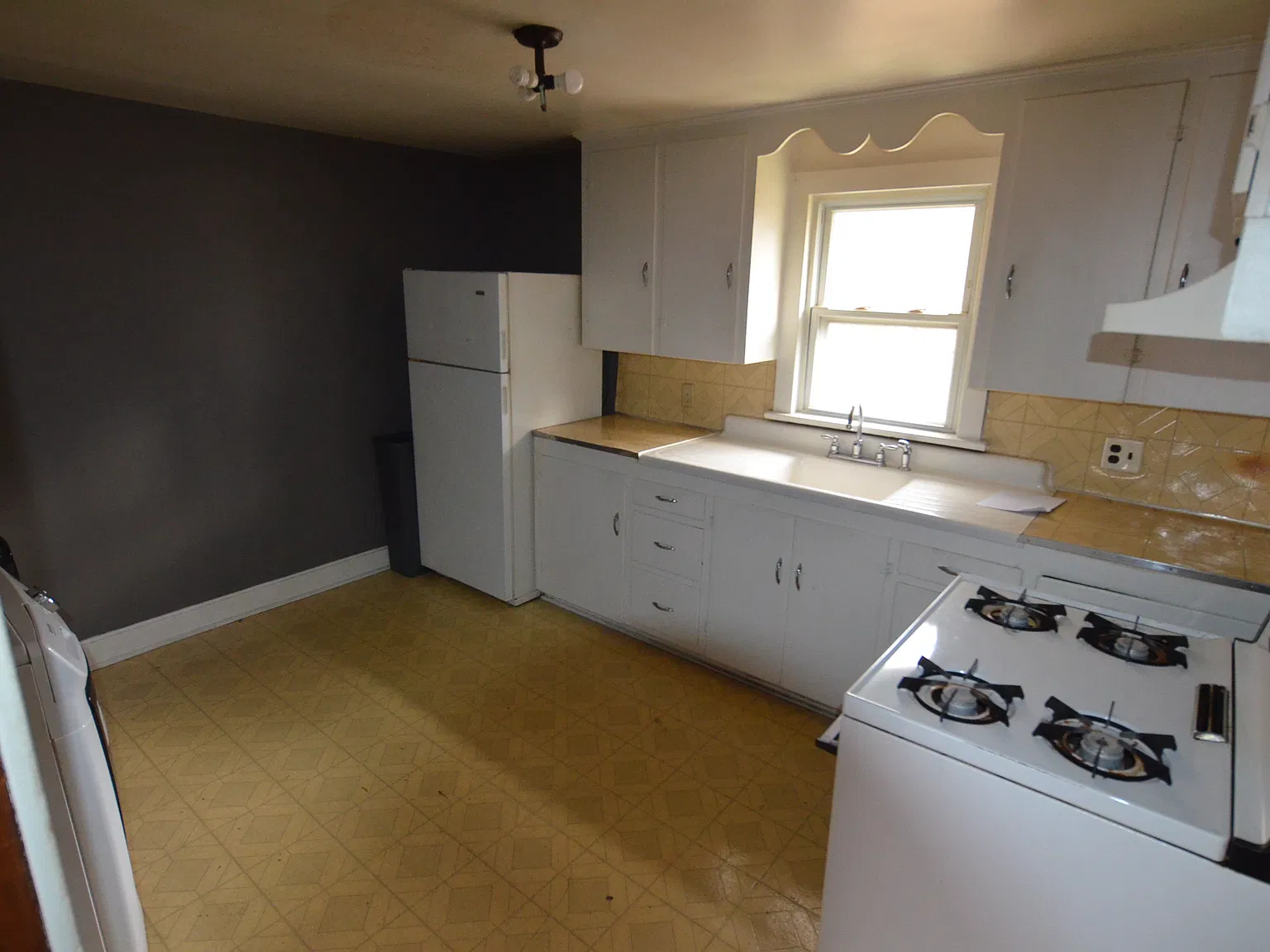 1 bed, 622 sqft, $690 — Photo 2