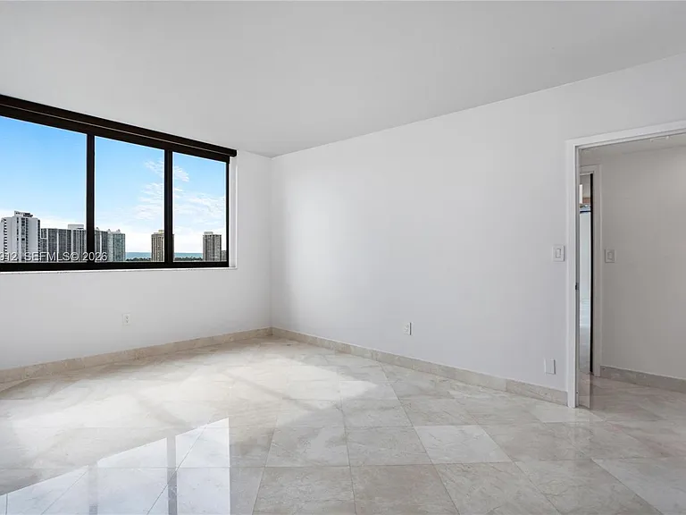 3375 N Country Club Dr #1605 — Photo 21