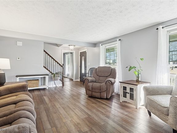 4th image of 3140 Meanderwood Dr
