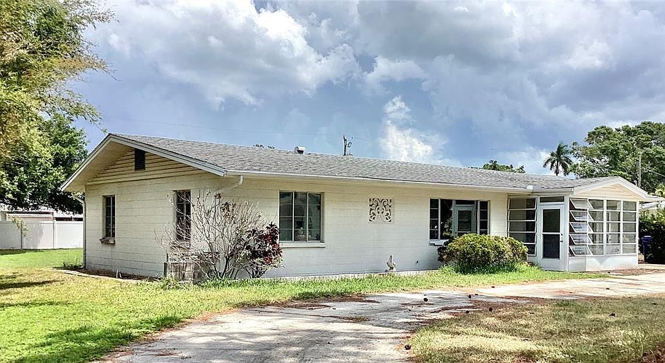 1st image of 6123 CRESTWOOD AVENUE