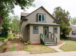 428 3rd Ave E, Dickinson, ND 58601