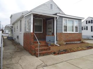 125 W Buttercup Rd, Wildwood Crest, NJ 08260