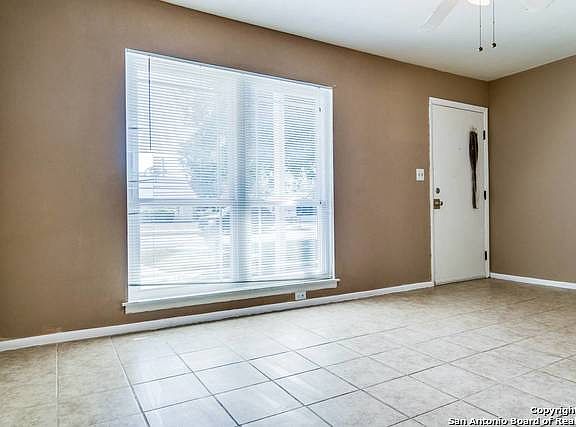 5th image of 1207 Rossolis Dr