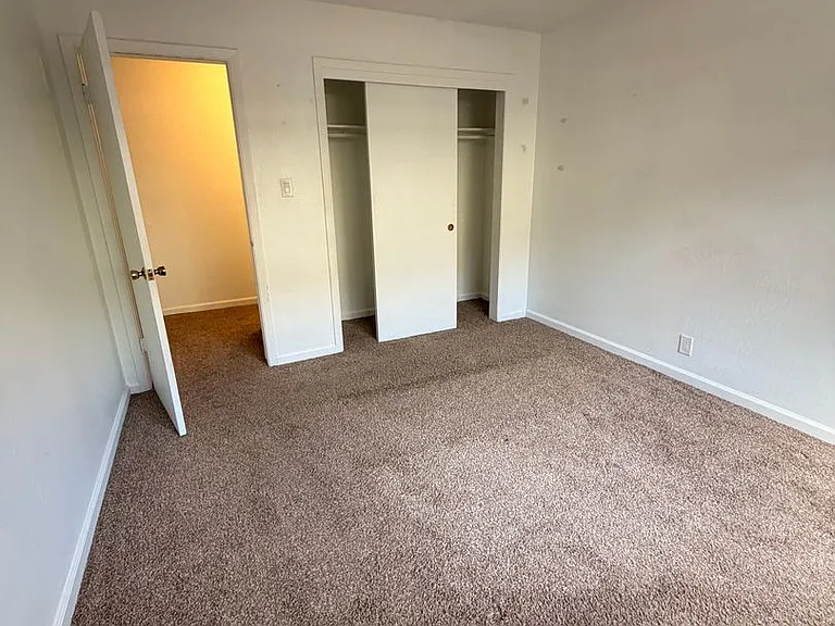 2233 Otis Dr — Photo 21