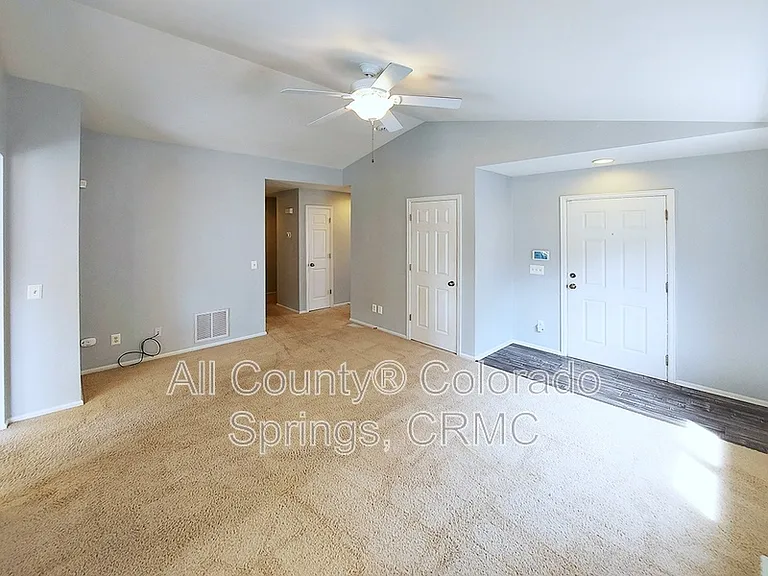 4182 Pioneer Creek Dr — Photo 3