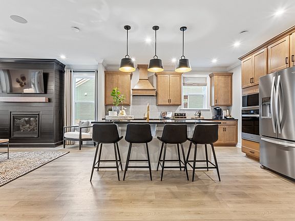 7th image of this home