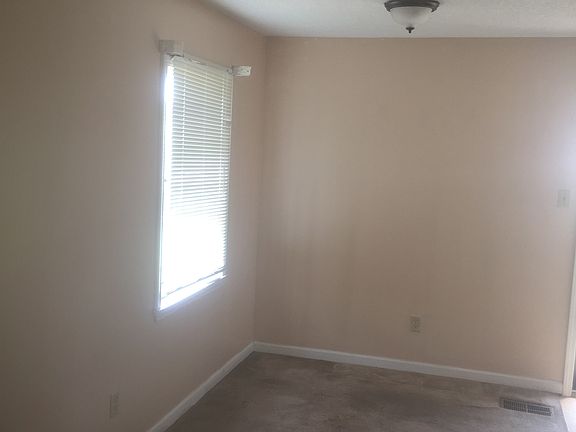 3rd image of 751 Tampa Ave