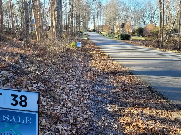 151 Morgan Bluff Rd #38, Mooresville, NC 28117