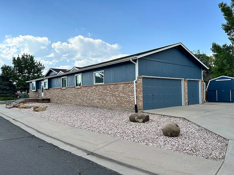 2436 Scott Ct — Photo 26