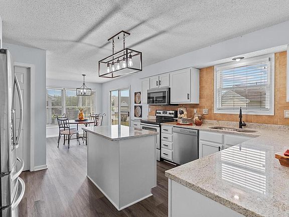 5th image of 167 England Dr