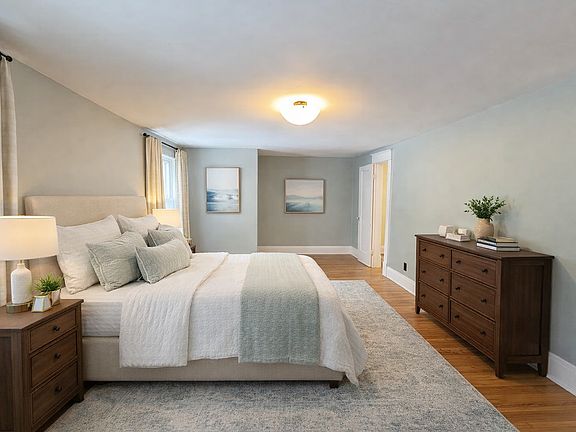 4th image of 37 Arlington Rd #1