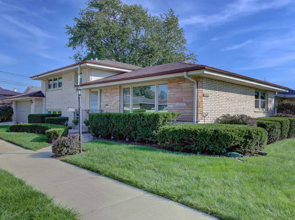 2901 Mayfair Ave, Westchester, IL 60154