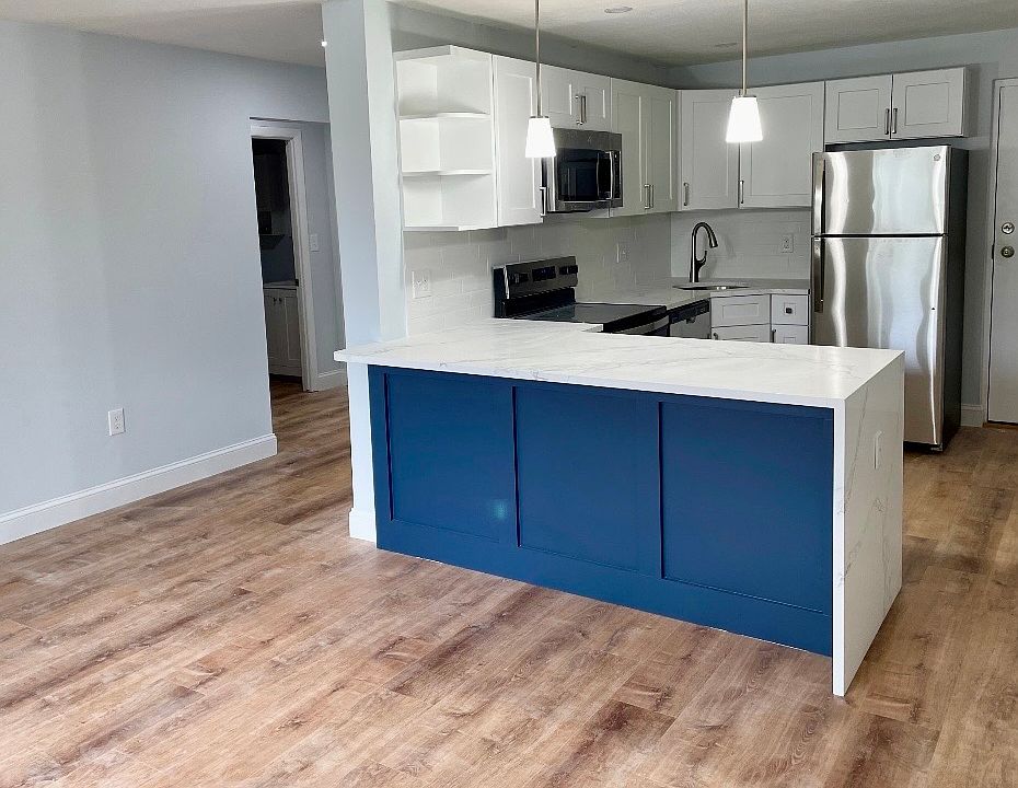1st image of 46 Cleverly Ct #1