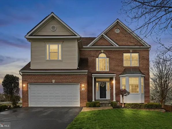 1709 Fairleigh Ct NE, Leesburg, VA 20176