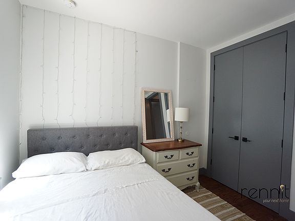 5th image of 1014 Carroll St APT 2C