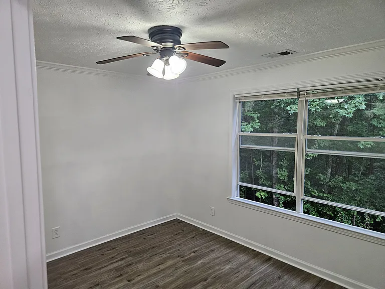 3235 Fairington Dr #3235 — Photo 2
