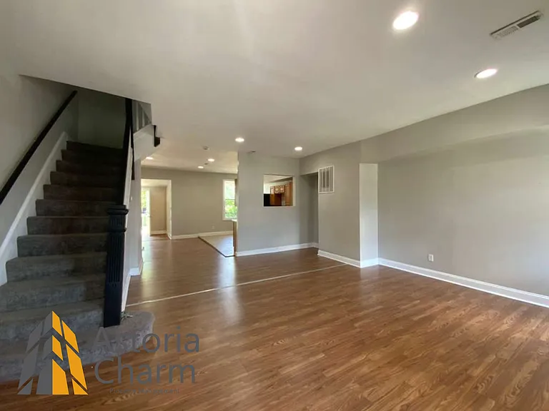730 N Edgewood St — Photo 15