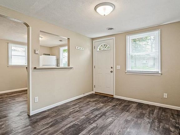 5th image of 341 Perry Ave