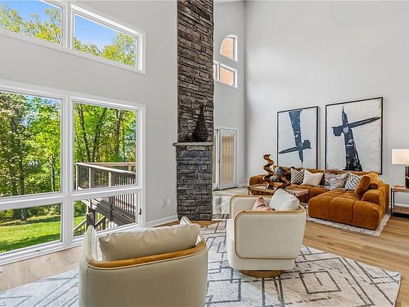 3rd image of 1935C Eastchester Dr #C