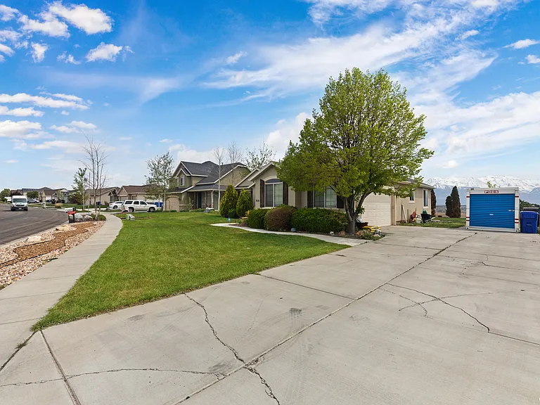 818 N Buffalo Dr — Photo 13