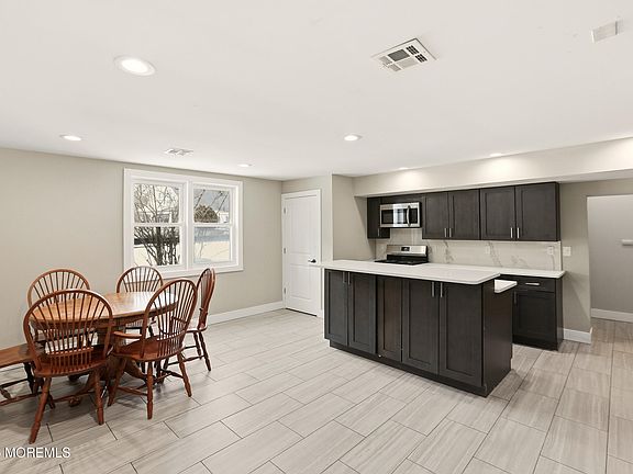 5th image of 89 Maxim Road